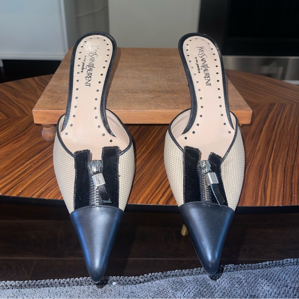 Vintage y2k YSL kitten heels NWT